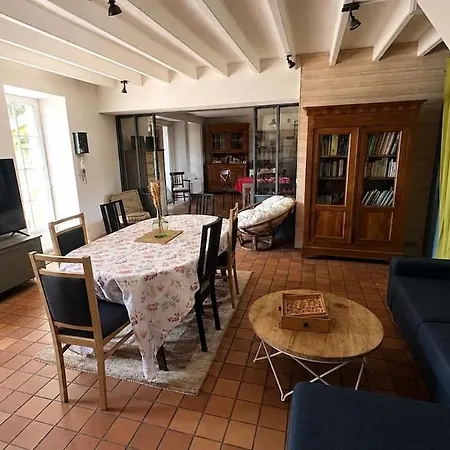 Vakantiehuis La Pallardiere - Maison De Campagne 1 A 15 Pers
